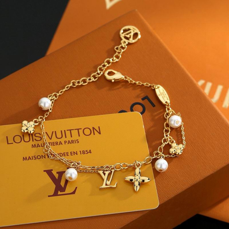 Lv Bracelet 02yxs33 (4)