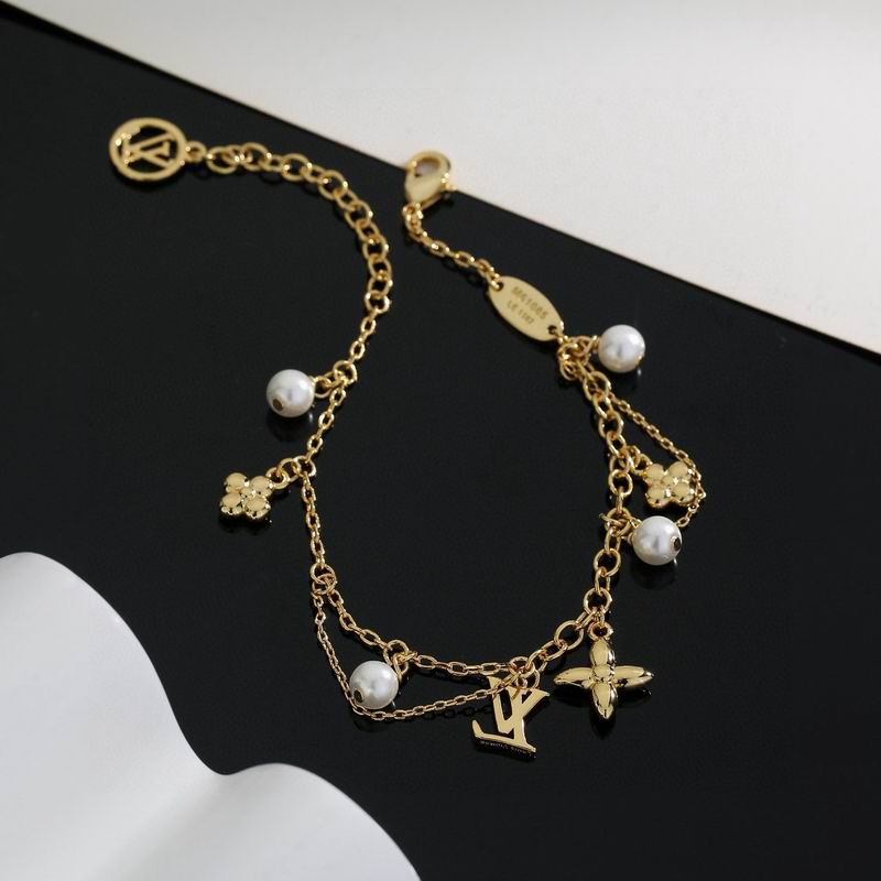 Lv Bracelet 02yxs33 (8)