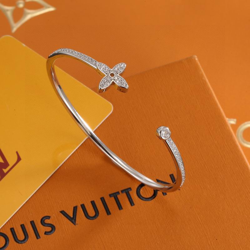 Lv Bracelet 02yxs34 (1)