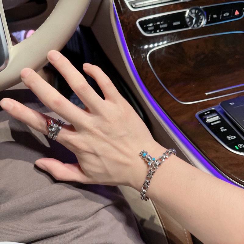 Lv Bracelet 02yxs40 (9)