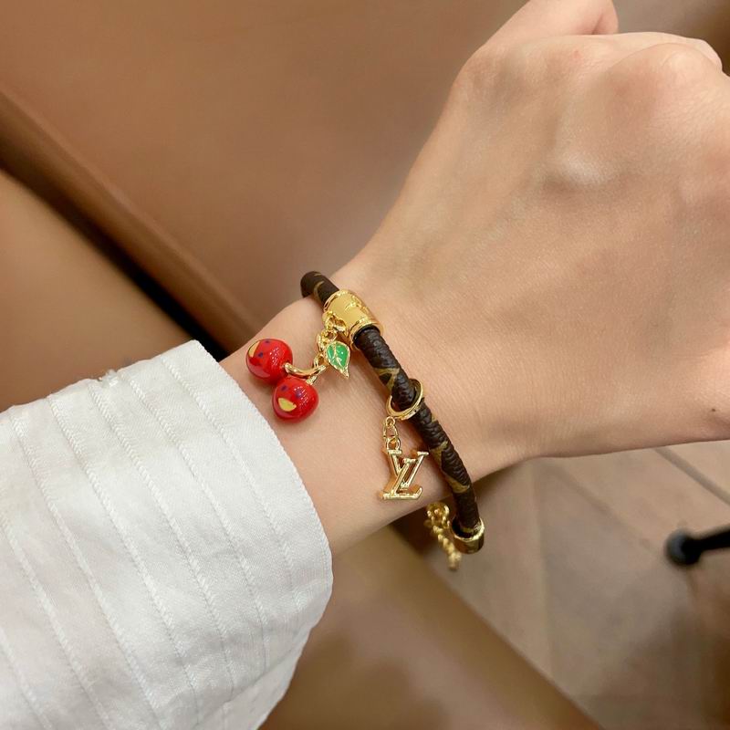 Lv Bracelet 02yxs44 (2)
