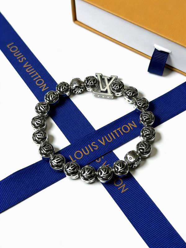 Lv Bracelet 02yxs45 (1)