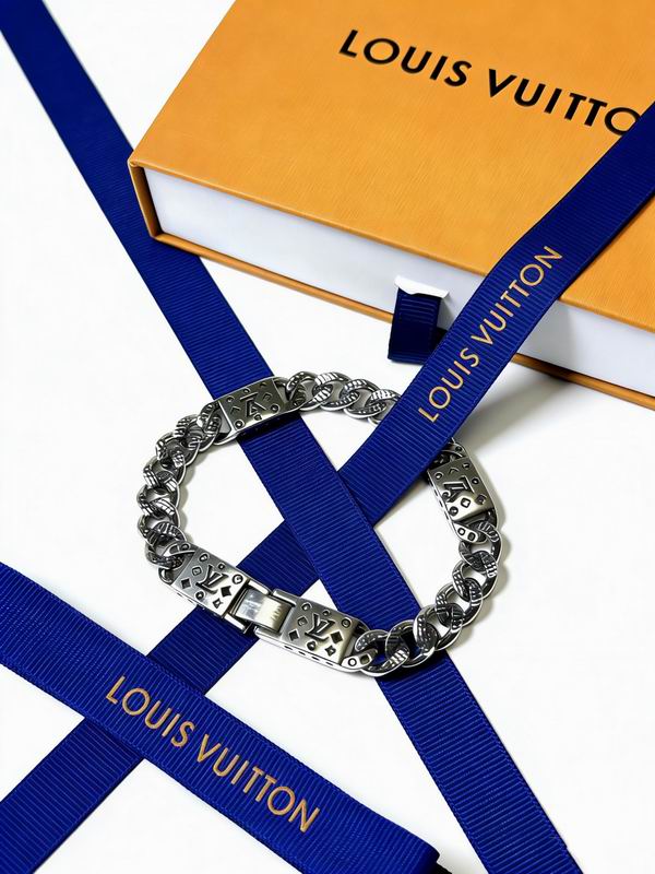 Lv Bracelet 02yxs46 (6)