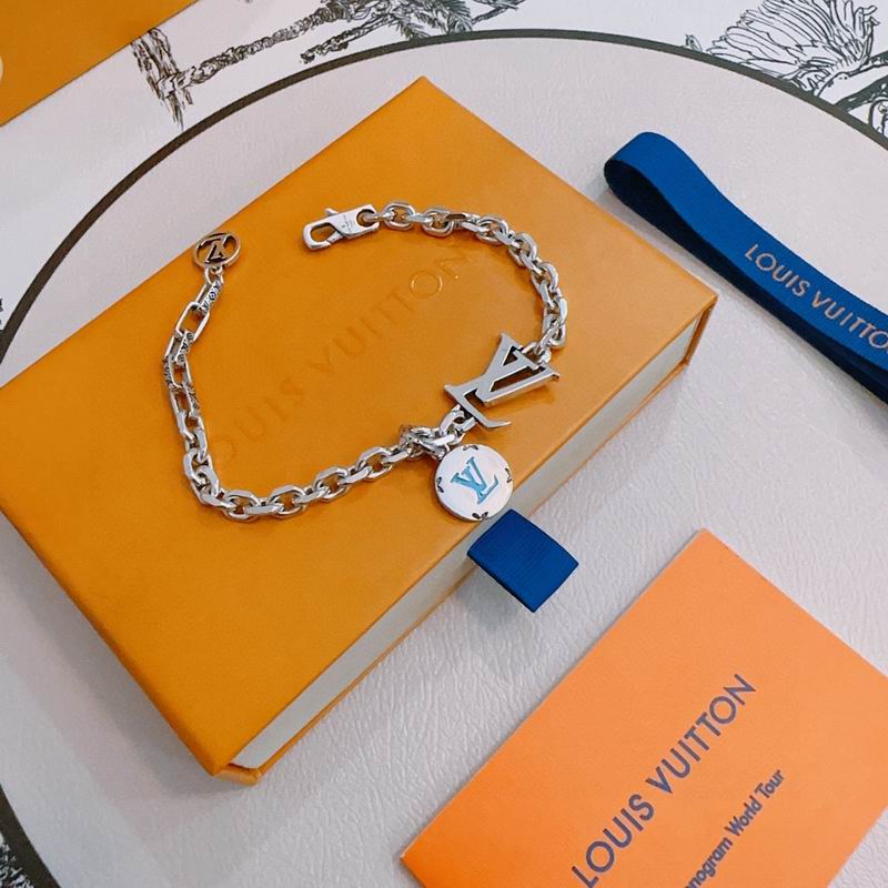 Lv Bracelet 02yxs53 (8)