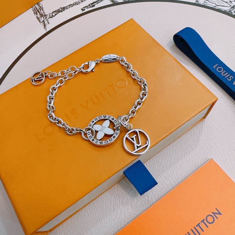 Lv Bracelet 02yxs54 (5)