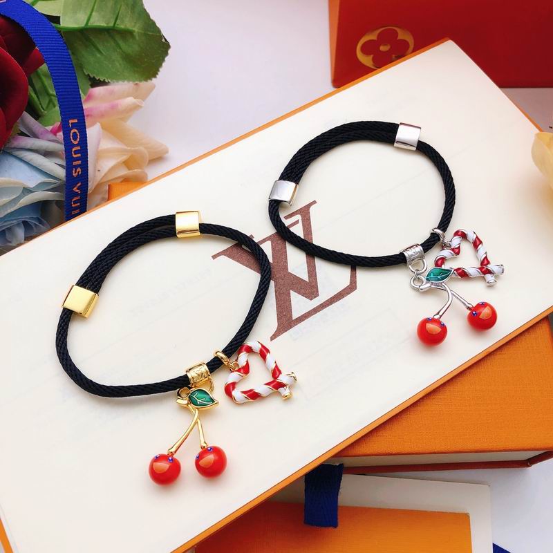 Lv Bracelet 02yxs55 (8)
