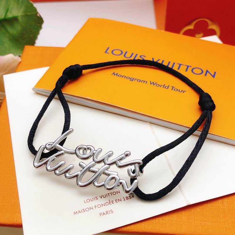 Lv Bracelet 02yxs56 (17)