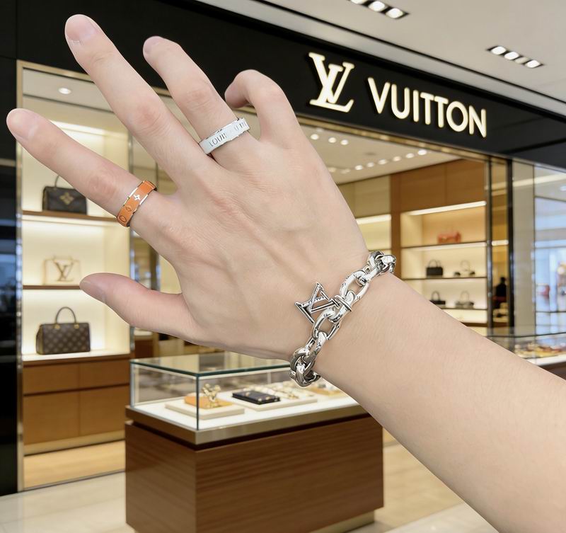Lv Bracelet 02yxs58 (5)