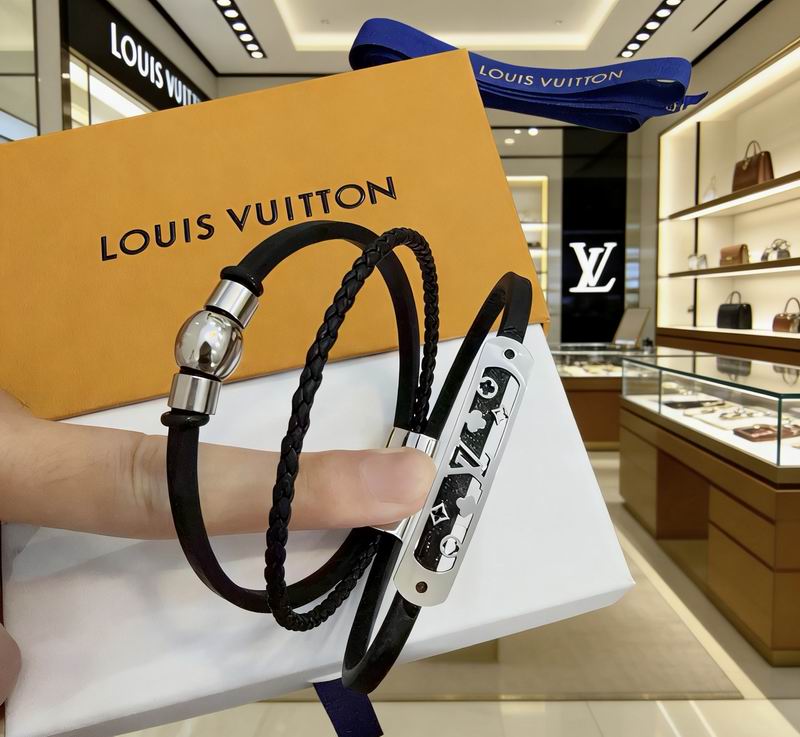 Lv Bracelet 03yxs104 (2)
