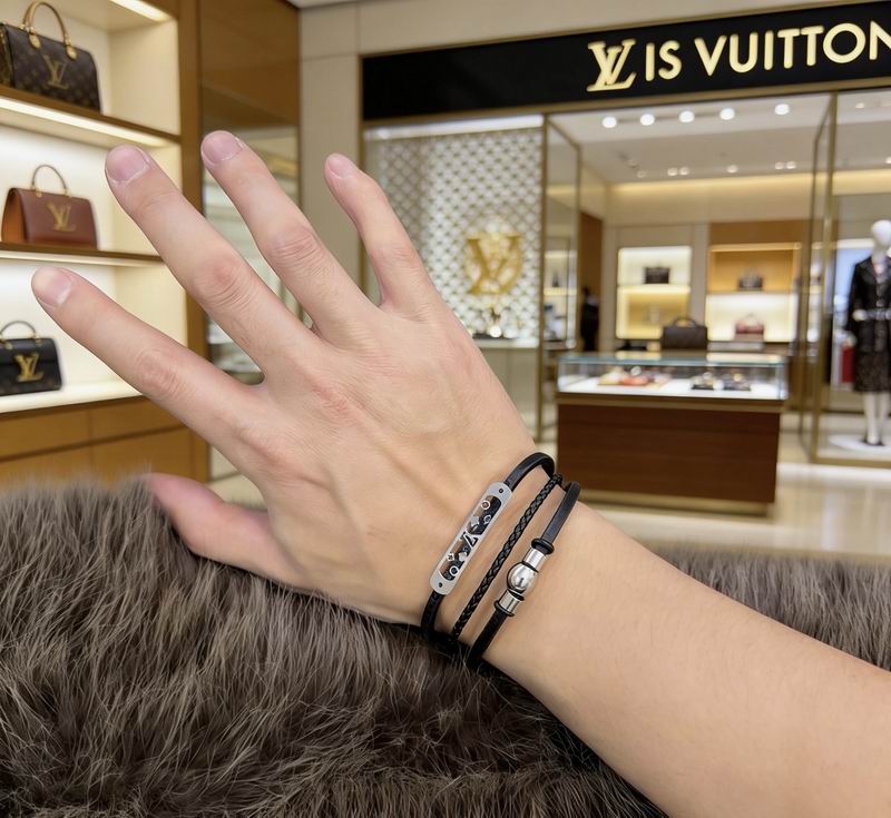 Lv Bracelet 03yxs104 (4)