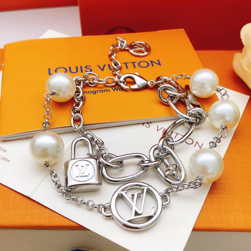 Lv Bracelet 03yxs109 (2)