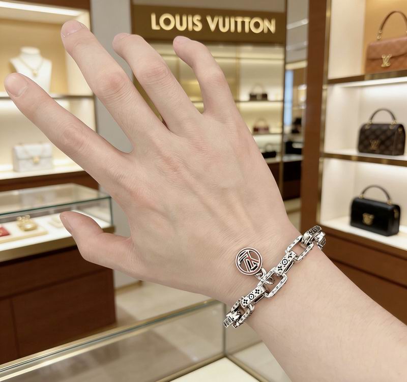 Lv Bracelet 03yxs110 (7)