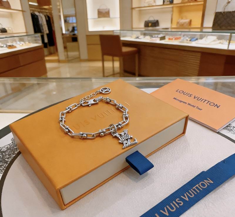 Lv Bracelet 03yxs111 (8)