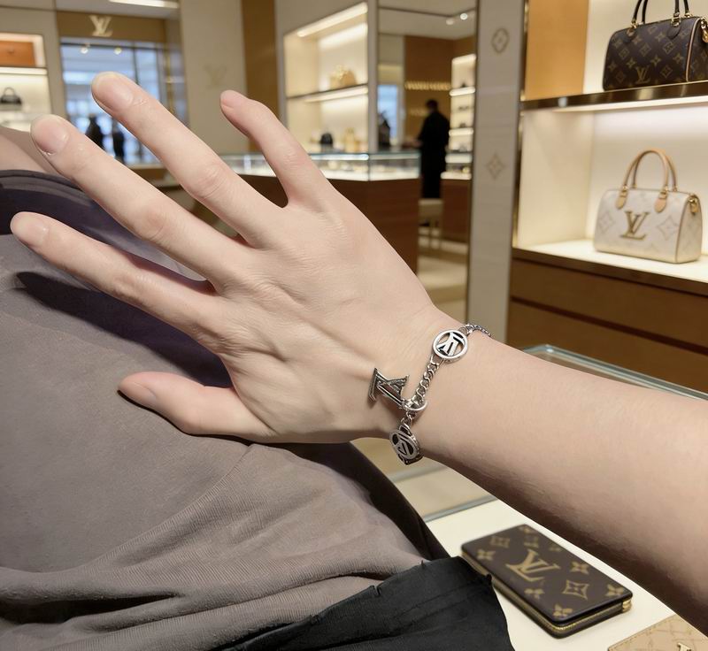 Lv Bracelet 03yxs114 (8)