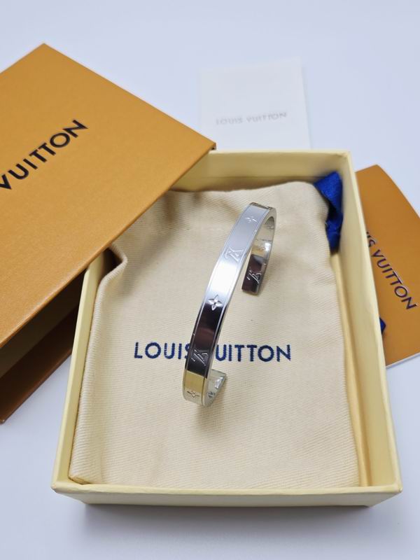 Lv Bracelet 03yxs125 (2)