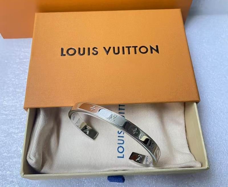 Lv Bracelet 03yxs125 (9)