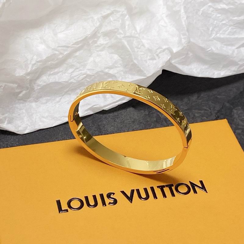 Lv Bracelet 03yxs128 (2)