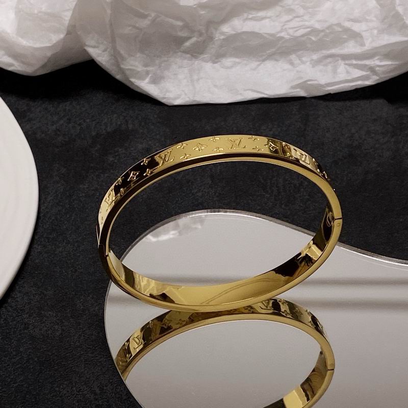Lv Bracelet 03yxs128 (8)