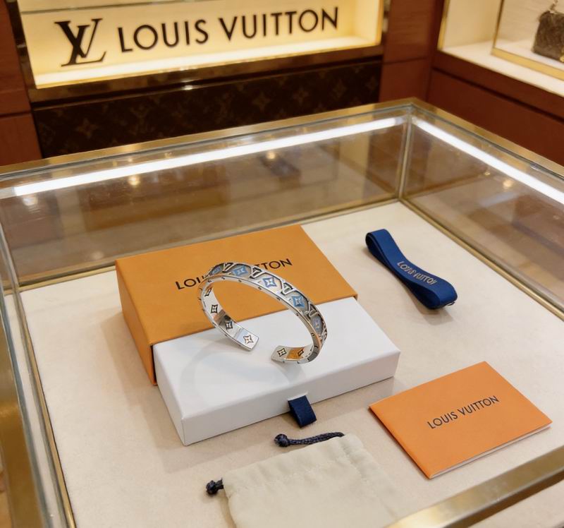 Lv Bracelet 03yxs130 (5)