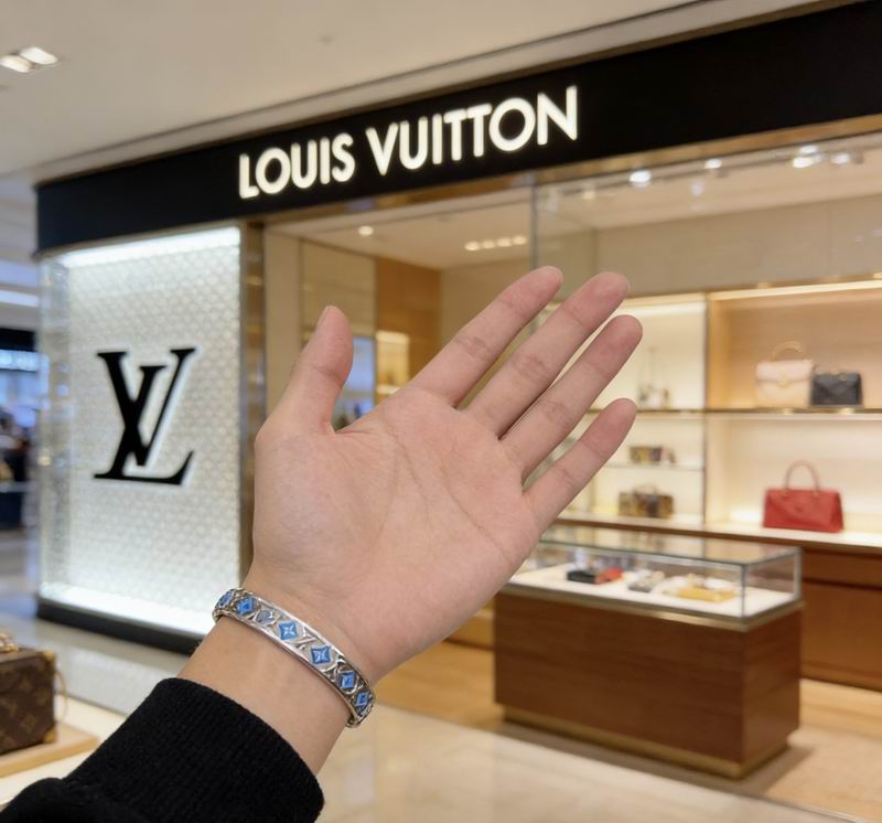 Lv Bracelet 03yxs130 (8)