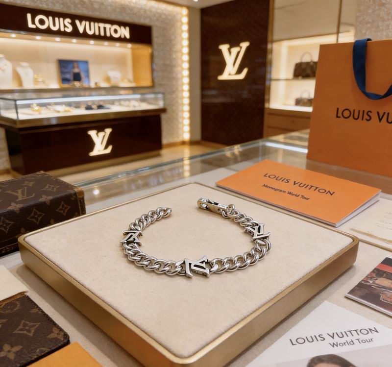Lv Bracelet 03yxs131 (2)