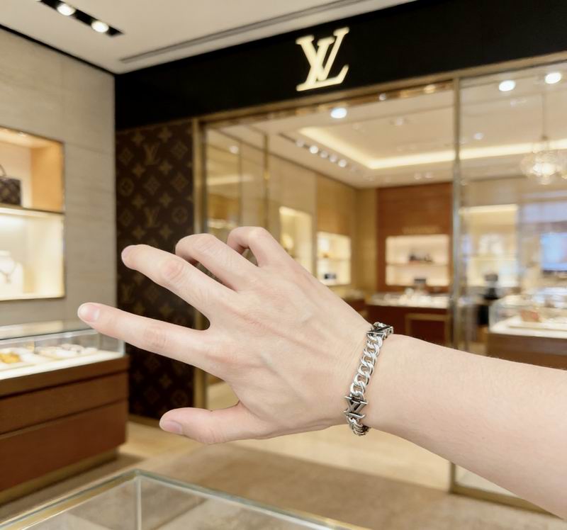 Lv Bracelet 03yxs131 (7)