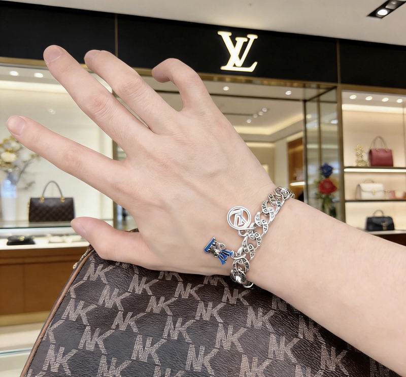 Lv Bracelet 03yxs132 (9)