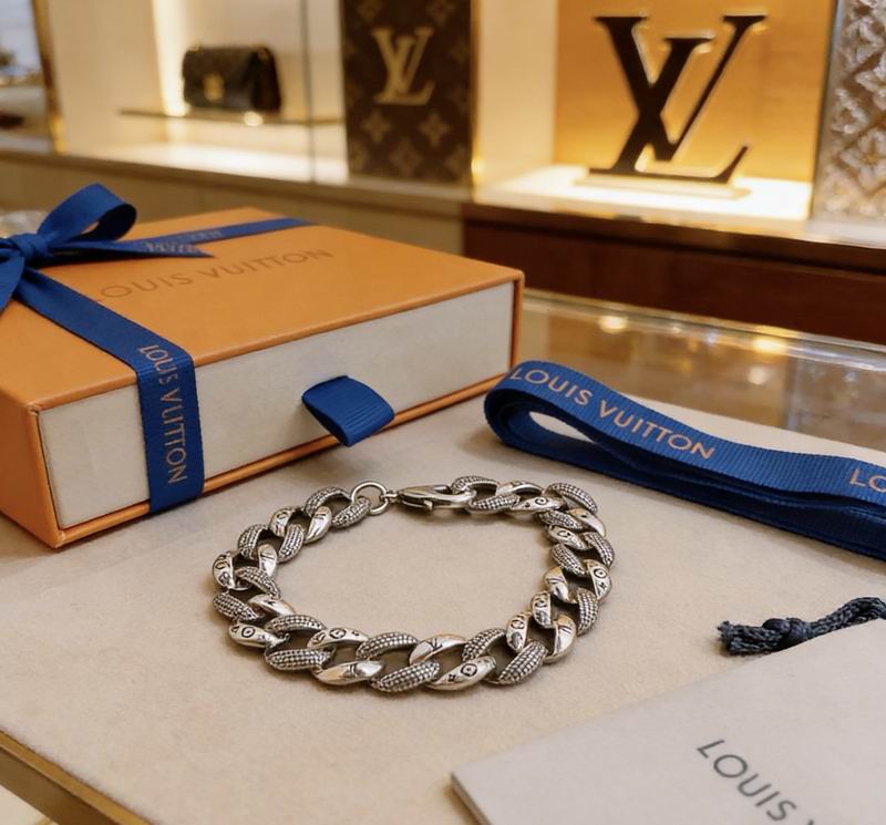 Lv Bracelet 03yxs133 (3)