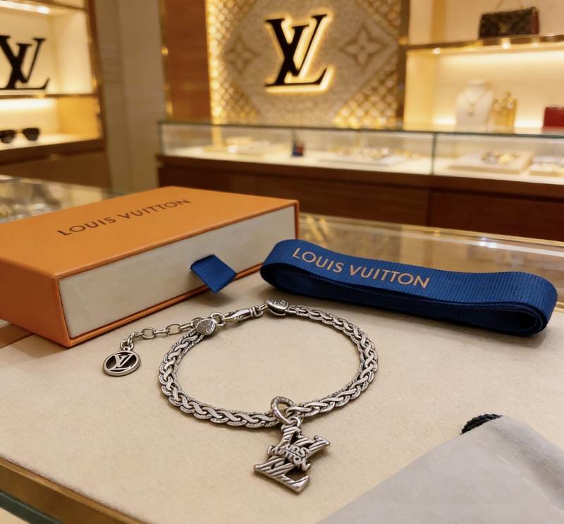 Lv Bracelet 03yxs139 (7)