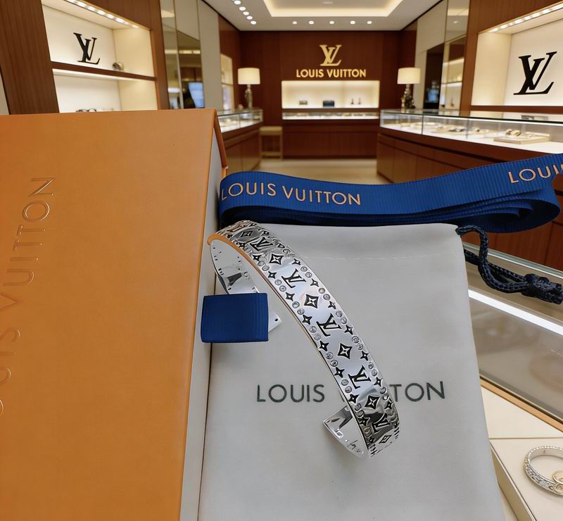 Lv Bracelet 03yxs86 (1)