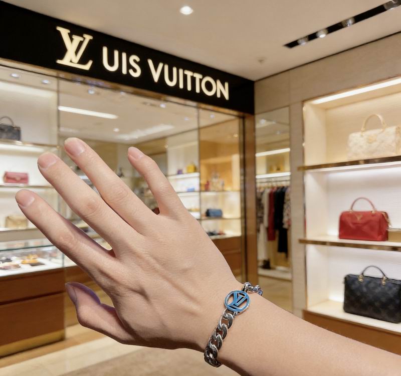 Lv Bracelet 03yxs88 (4)