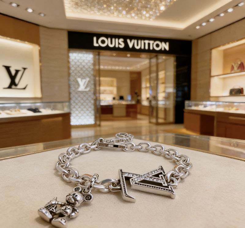 Lv Bracelet 03yxs90 (2)