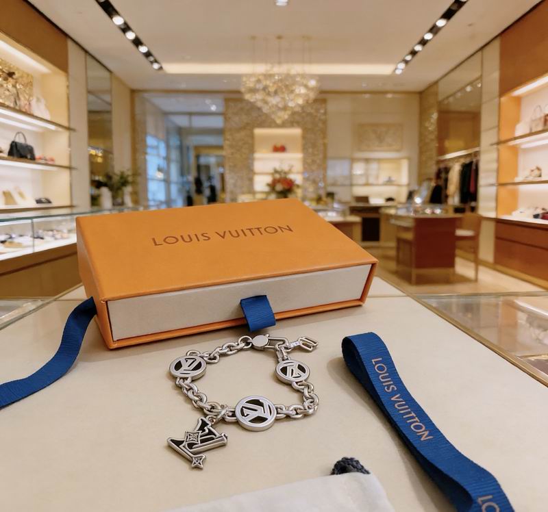 Lv Bracelet 03yxs93 (2)