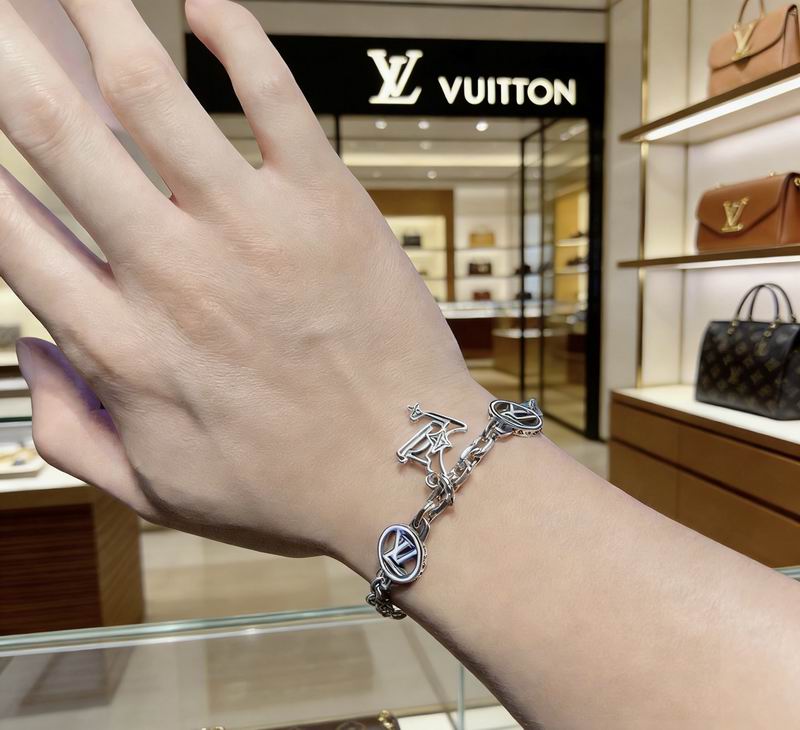 Lv Bracelet 03yxs93 (6)