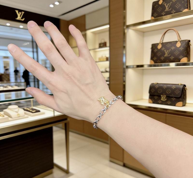 Lv Bracelet 03yxs97 (9)