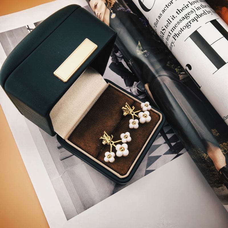 Lv Earring 02yxs21 (8)