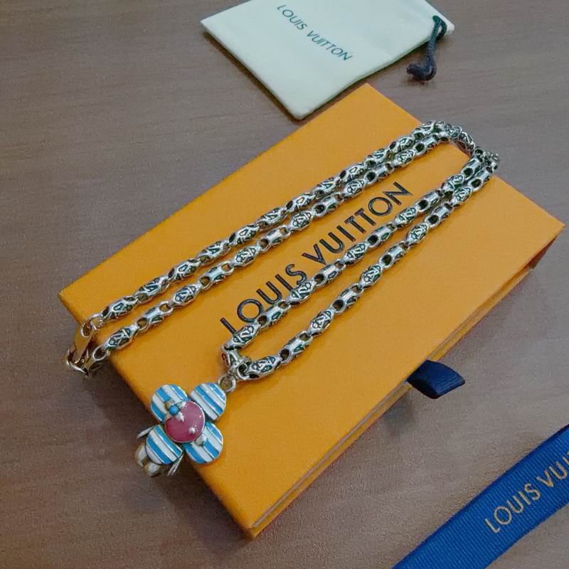 Lv Necklace 02yxs01 (2)
