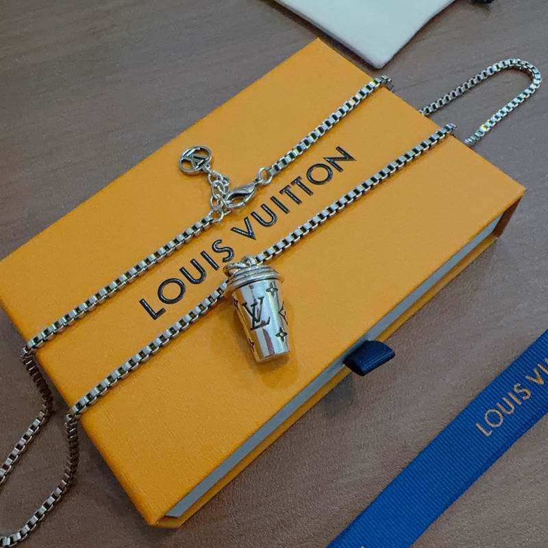 Lv Necklace 02yxs04 (5)