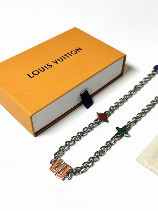 Lv Necklace 02yxs09 (3)