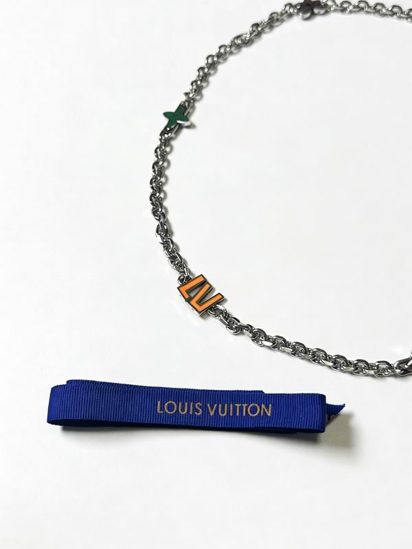 Lv Necklace 02yxs09 (6)