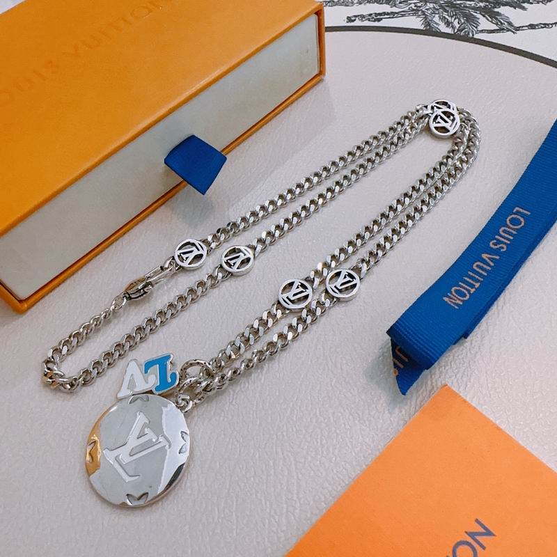 Lv Necklace 02yxs12 (2)