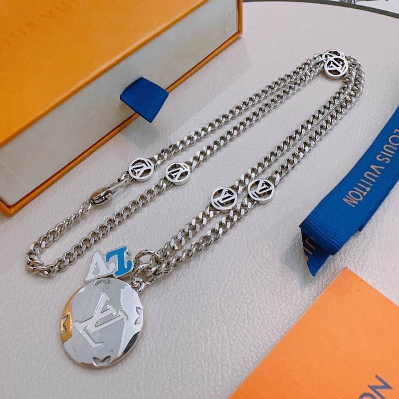 Lv Necklace 02yxs12 (7)