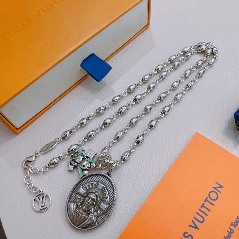 Lv Necklace 02yxs14 (6)