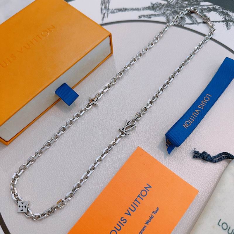 Lv Necklace 02yxs15 (3)