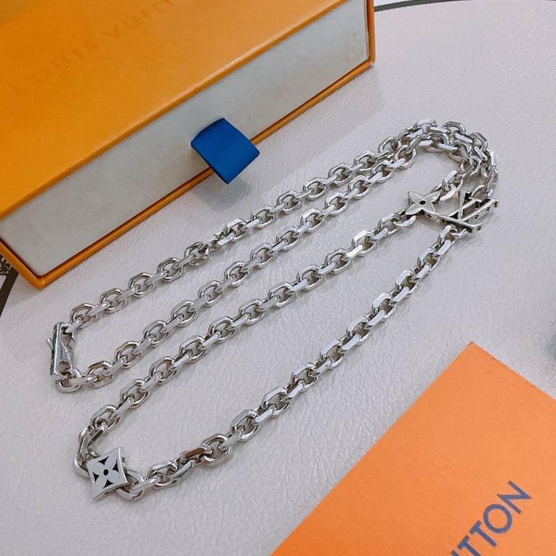 Lv Necklace 02yxs15 (6)