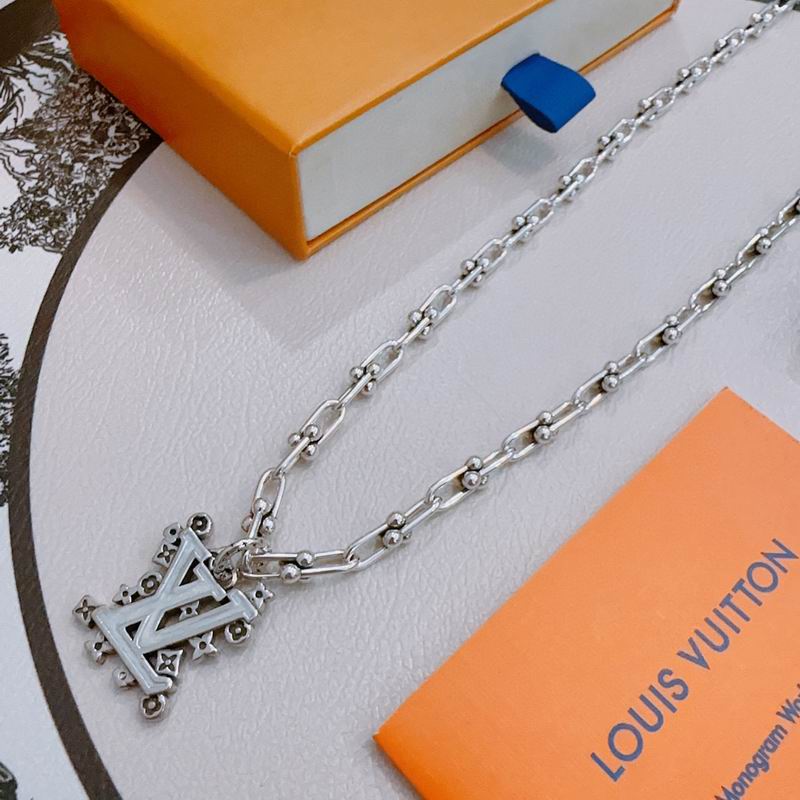 Lv Necklace 02yxs16 (7)