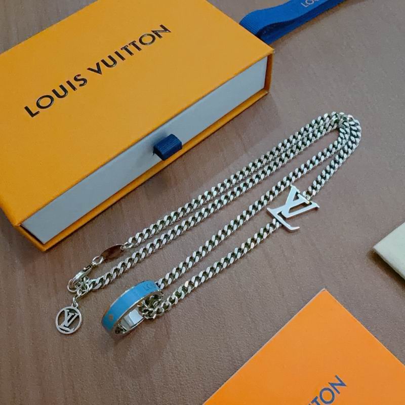 Lv Necklace 02yxs20 (4)