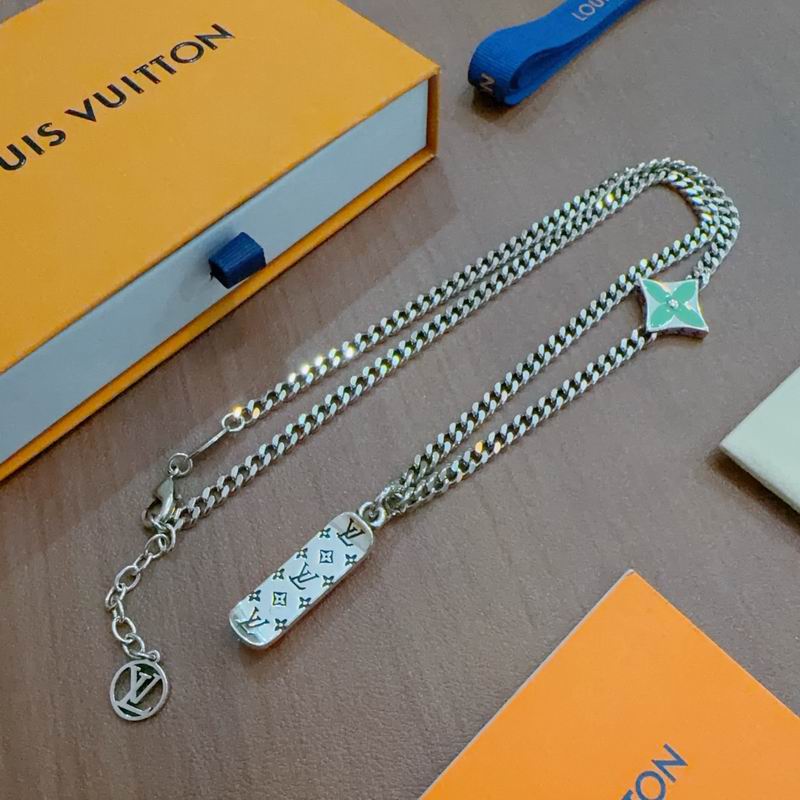Lv Necklace 02yxs21 (3)