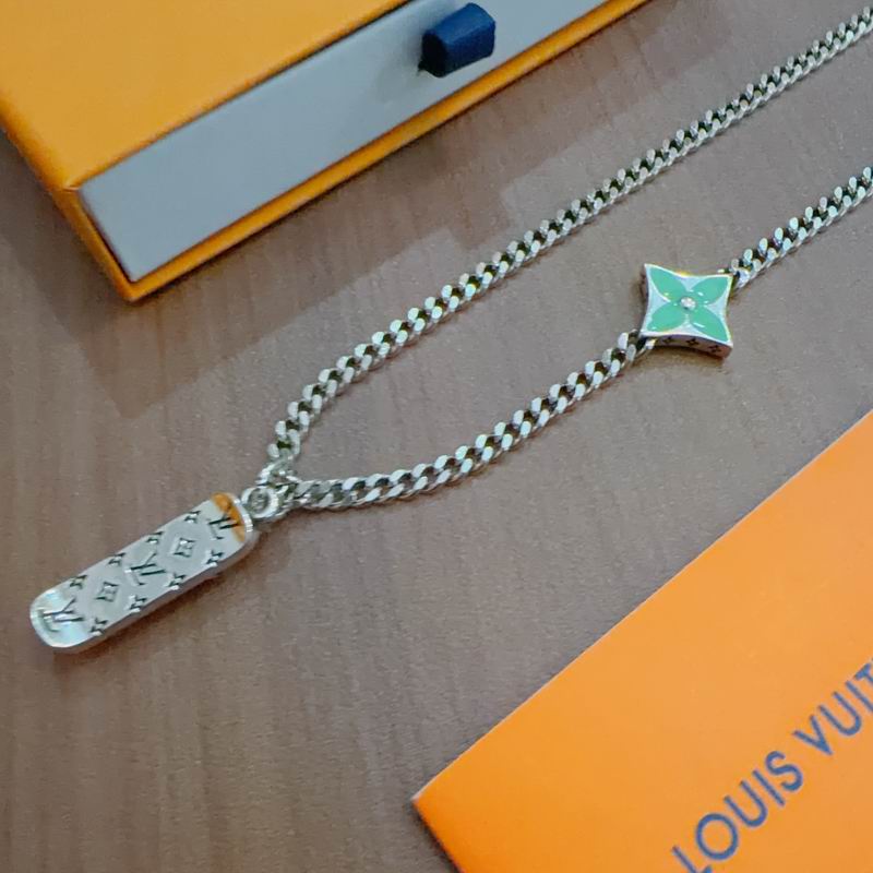 Lv Necklace 02yxs21 (4)
