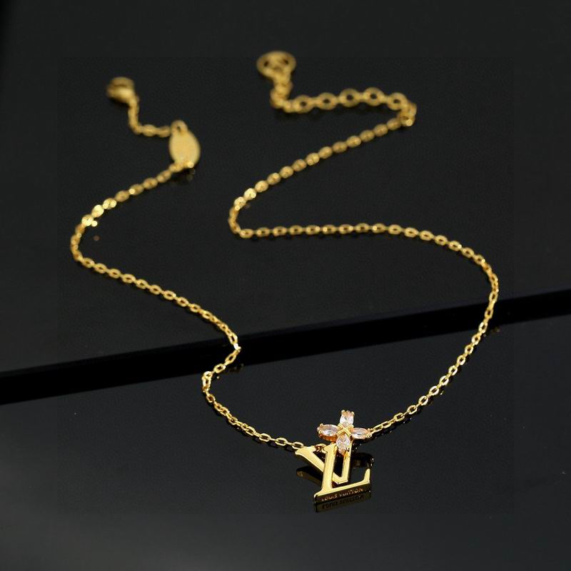 Lv Necklace 02yxs26 (4)